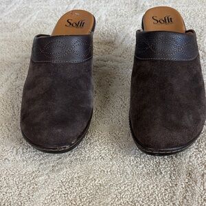 Sofft Women's Dark Brown Suede Mules